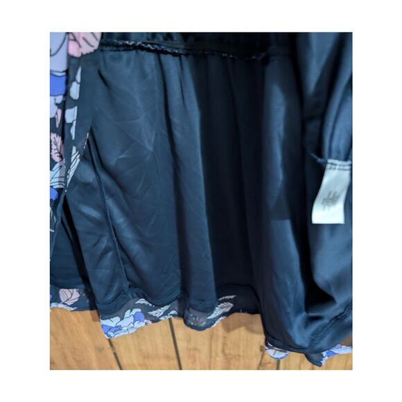 Lane Bryant Top Shirt Blouse Plus Size 38/40 7X Blue Floral Long Ruffle Sleeves - Picture 6 of 6